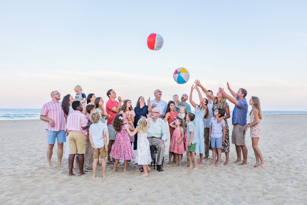 Extended Family Photoshoot Sandbridge VA Photographers for large extended families by Alison Bell, Photographer