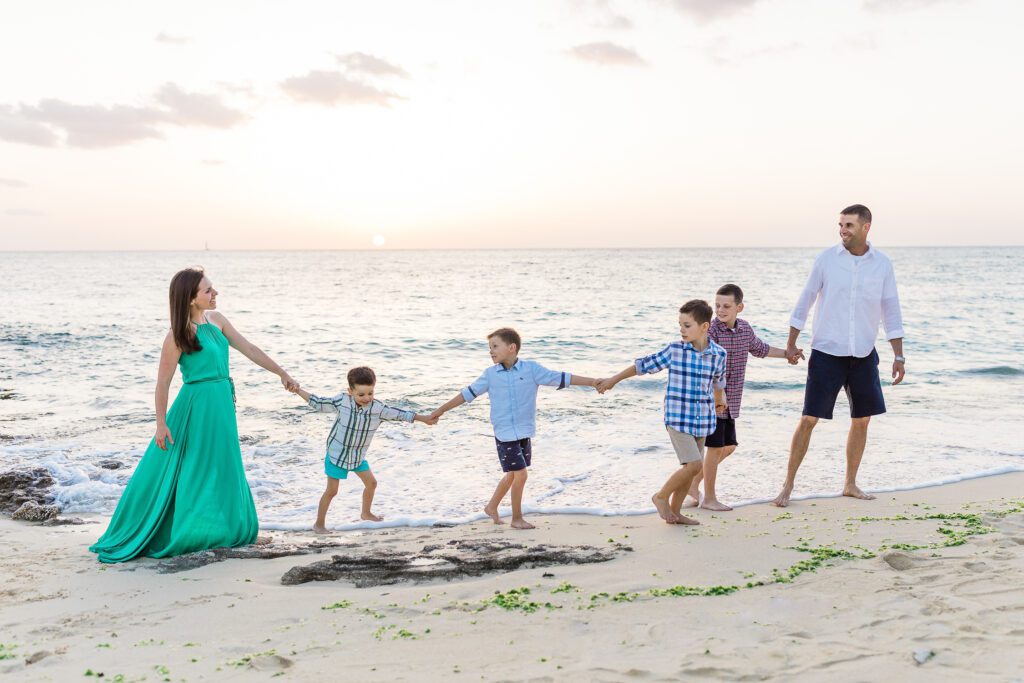 2024-what-to-wear-for-beach-pictures-made-easy-alison-bell-photographer