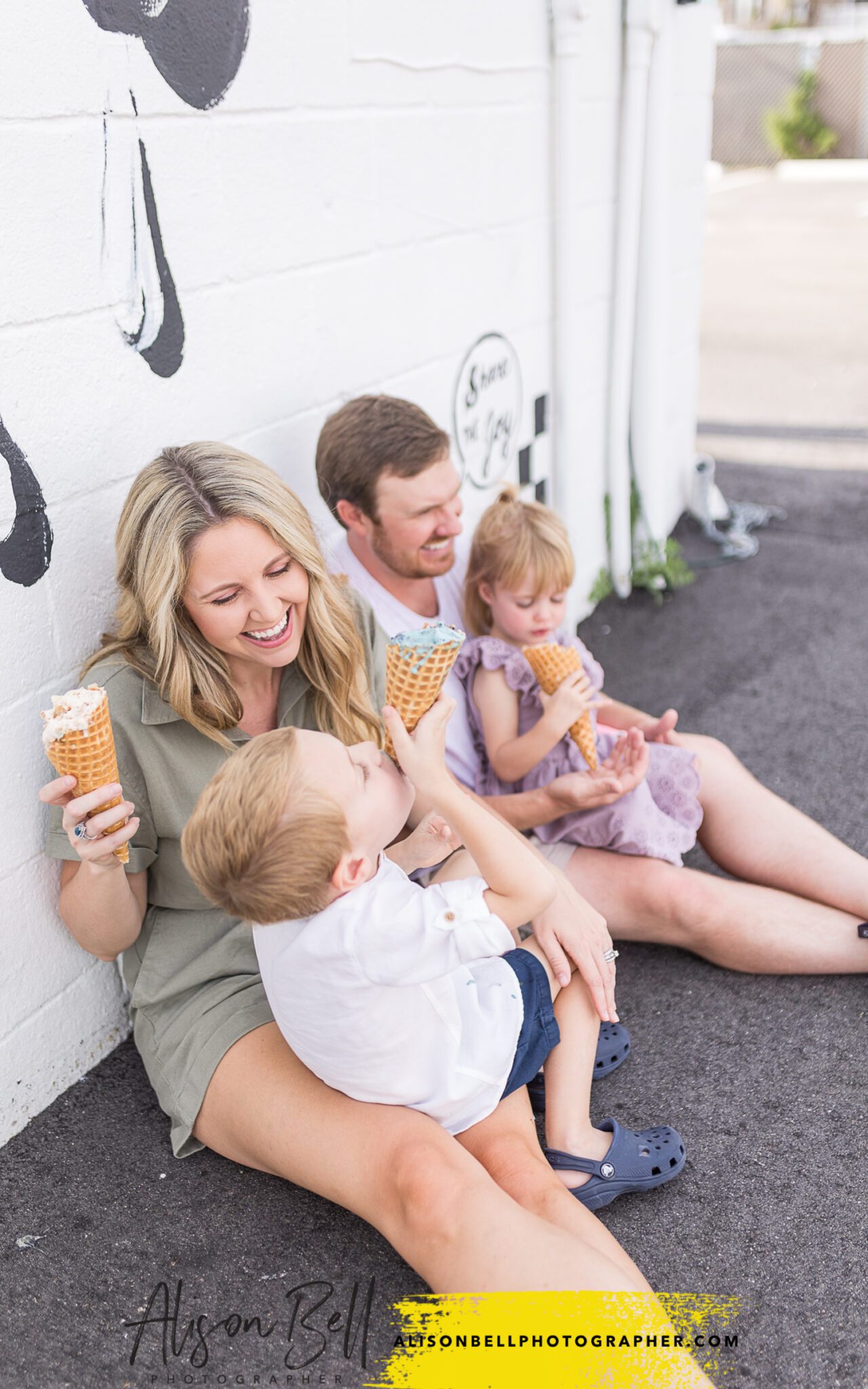 Vibe creative district virginia Beach family photos by alison bell, photographer