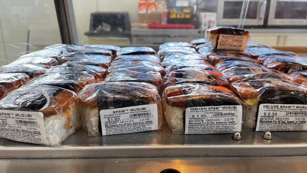 how to eat cheap in hawaii