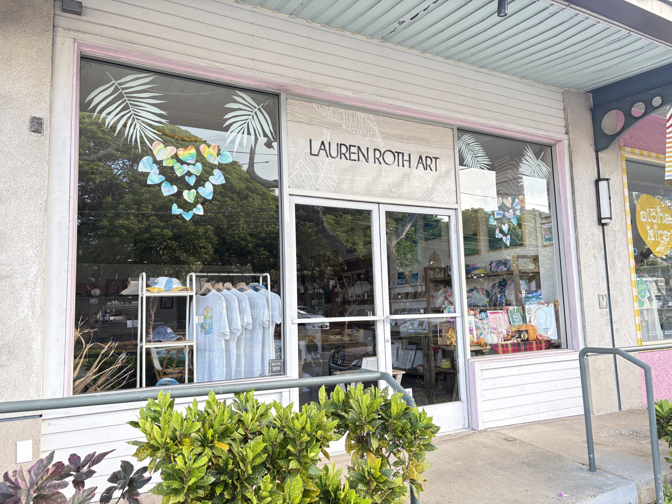 Best boutiques in kailua lauren roth art