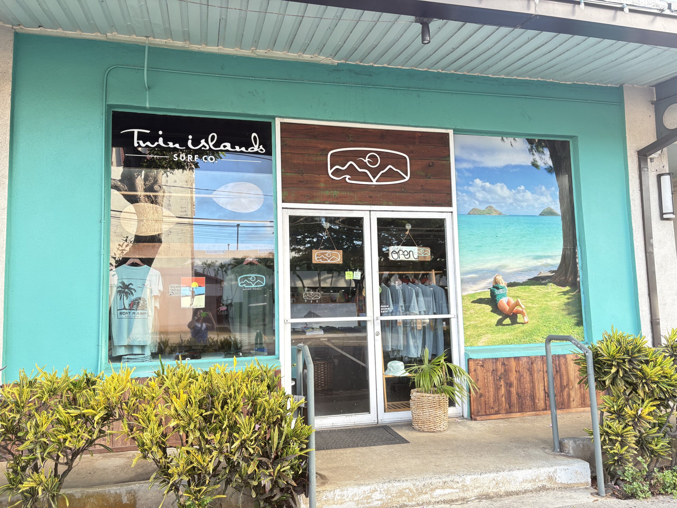 Best boutiques in kailua twin islands