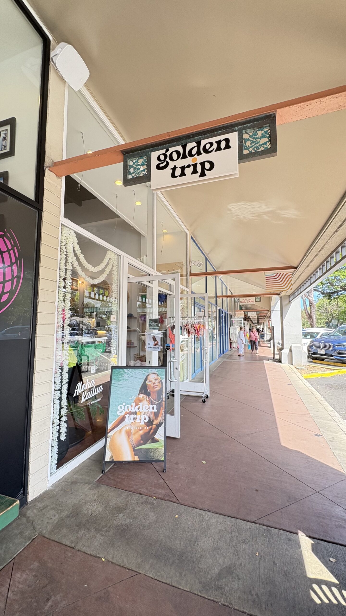 Best boutiques in kailua golden trip
