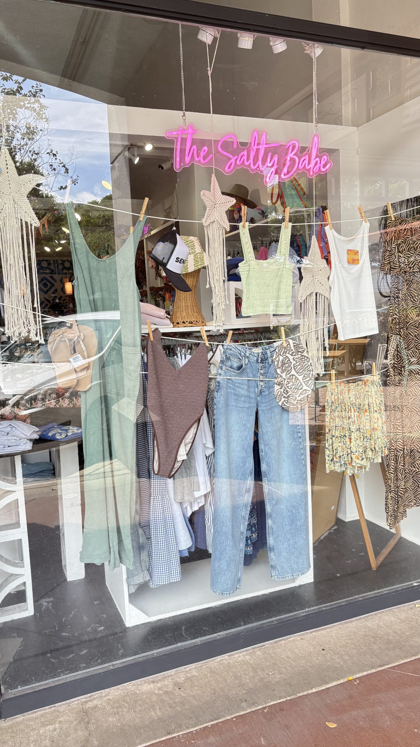 Best boutiques in kailua salty babe